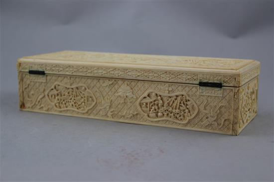 A Chinese export ivory rectangular box, second quarter 19th century, 25cm.